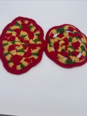 Vintage Handmade Crochet Trivets Potholders Set of 2 Retro Kitchen Decor
